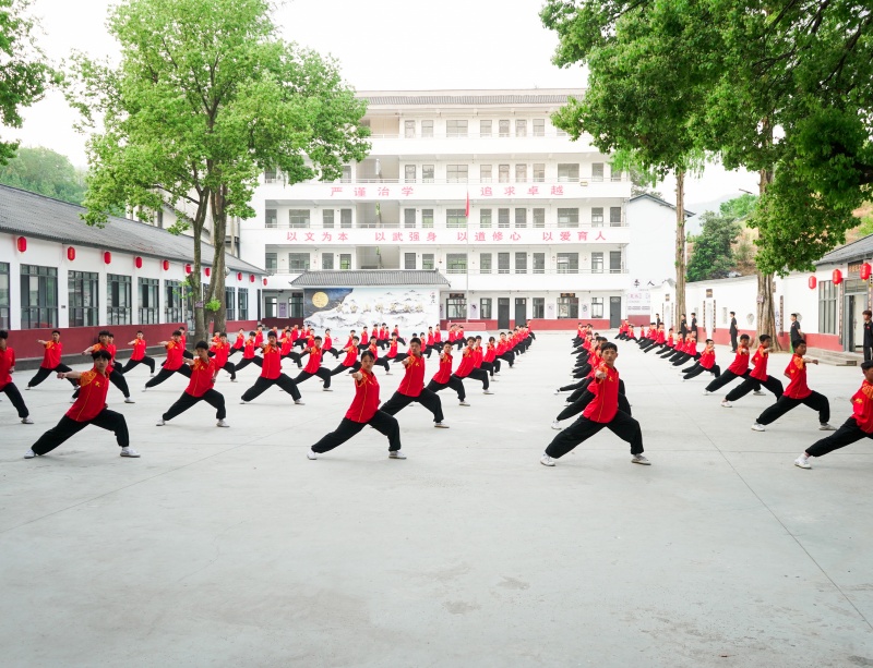 武当山精武武校学生训练