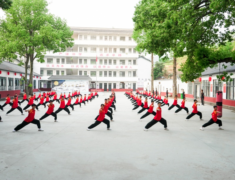 武当山精武武校学生训练